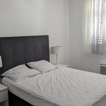 Apartment Les Salins A Proche Plages Sete