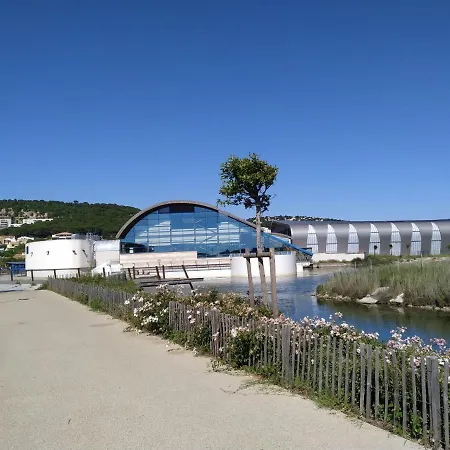 Les Salins A Proche Plages *