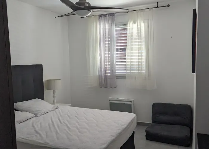 Les Salins A Proche Plages דירה